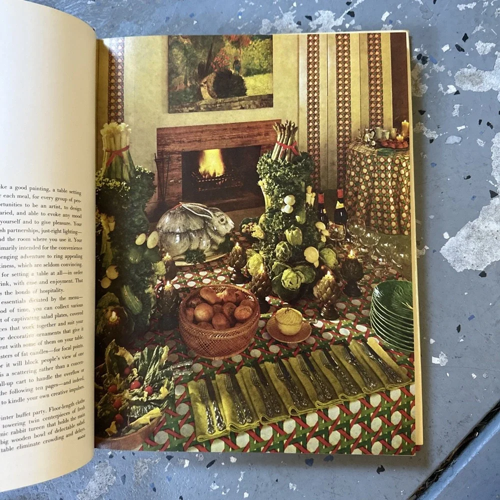 House & Garden's Complete Guide to Creative Entertaining‎ Hardcover 1st Edition